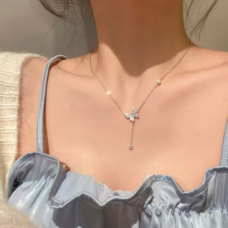 S925 Silver Butterfly Pearl Light Luxury Collarbone Chain Necklace for Women main image 1