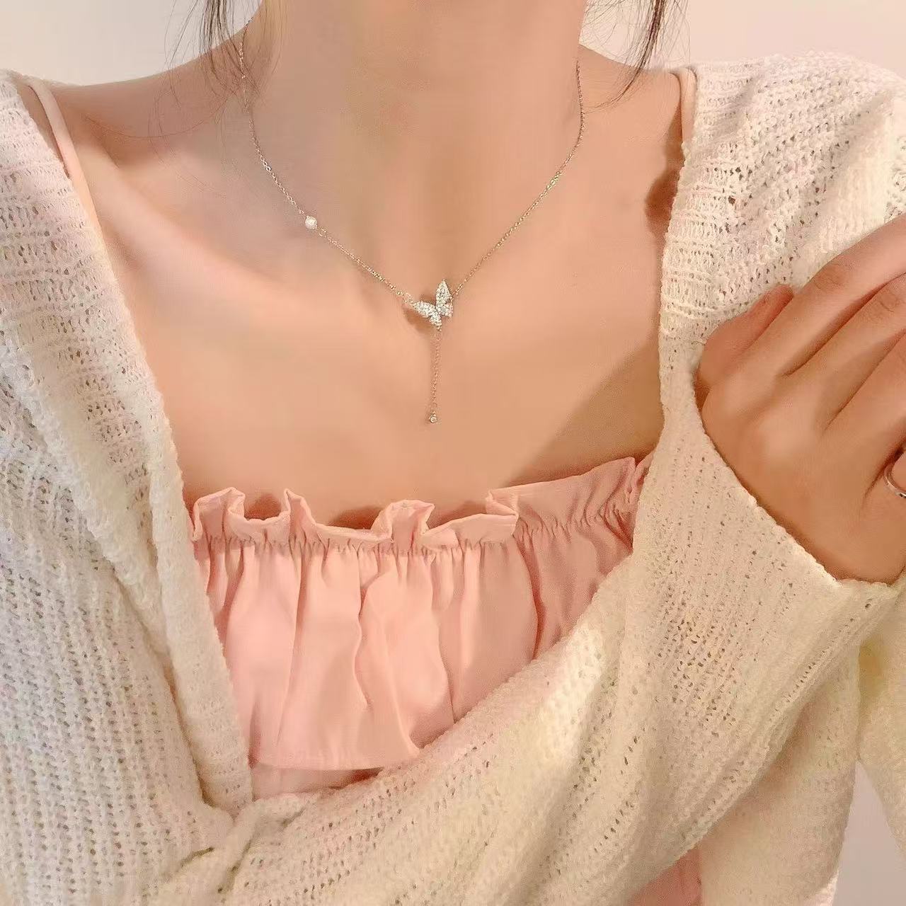 S925 Silver Butterfly Pearl Light Luxury Collarbone Chain Necklace for Women main image 4