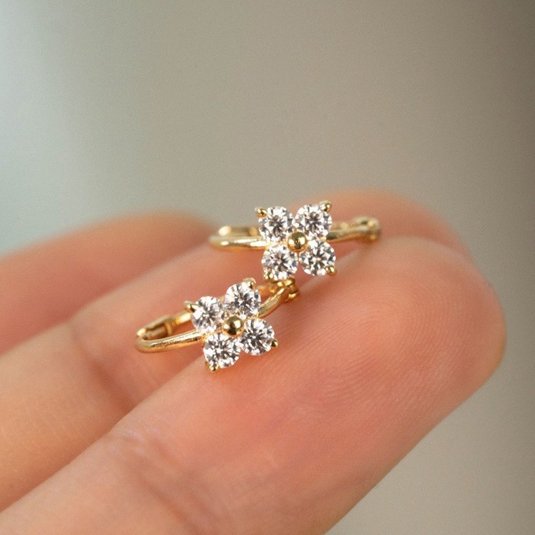 S925 Silver Four Leaf Clover CZ Light Luxury Hoop Earrings for Women product image 4