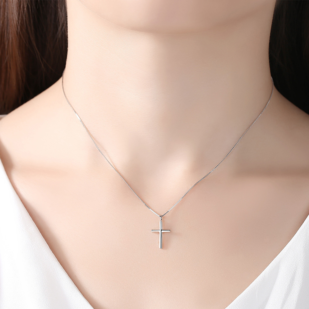S925 Silver Cross Light Luxury Collarbone Chain Necklace for Women main image 2