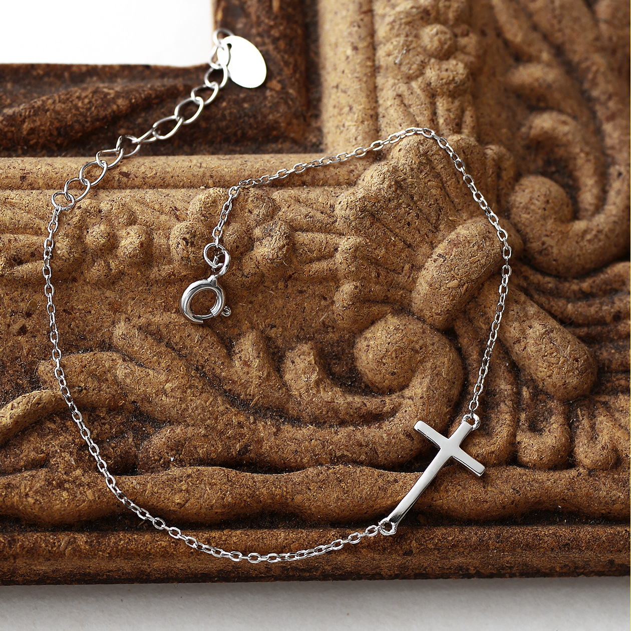 S925 Silver Cross Minimalist Light Luxury European American Bracelet for Women main image 4