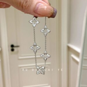 S925 Silver Four Leaf Clover Vintage Minimalist French Vintage Brushed Bracelet for Women main image 1