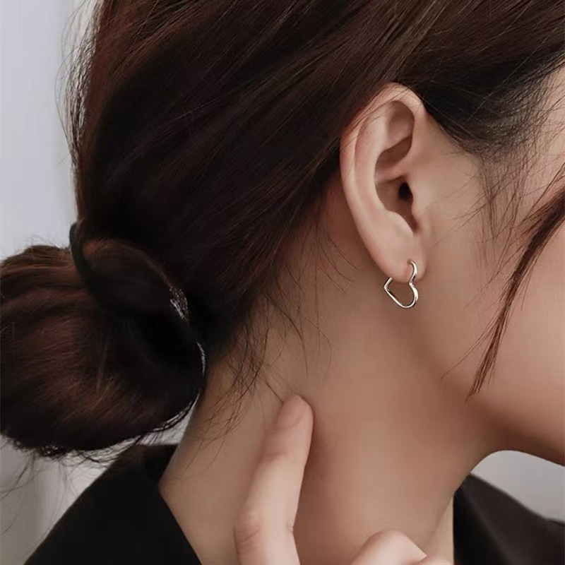 S925 Silver Heart Minimalist Stud Earrings for Women main image 1