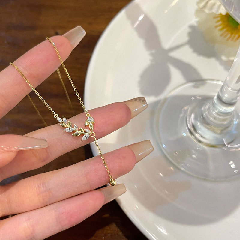 S925 Silver Light Luxury Collarbone Chain Minimalist Necklace for Women main image 3
