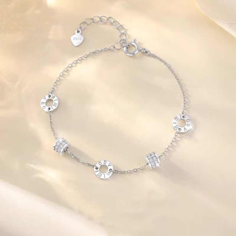 S925 Silver Minimalist Light Luxury Bracelet for Women main image 3
