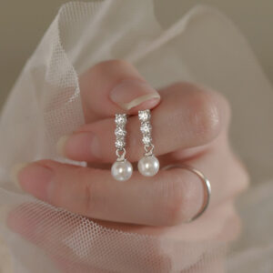 S925 Silver Pearl CZ Light Luxury French Vintage Stud Earrings for Women main image 1