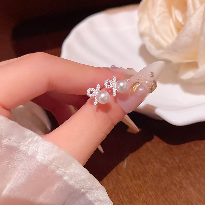 S925 Silver Pearl Light Luxury Stud Earrings for Women main image 4