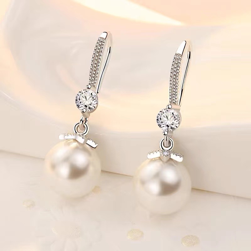 S925 Silver Pearl Minimalist Light Luxury French Vintage Stud Earrings for Women main image 2
