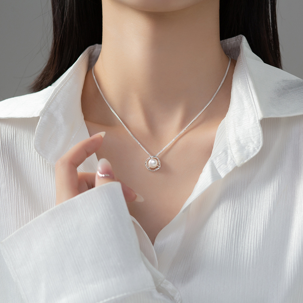 S925 Silver Pearl Vintage French Vintage Collarbone Chain Necklace for Women main image 2