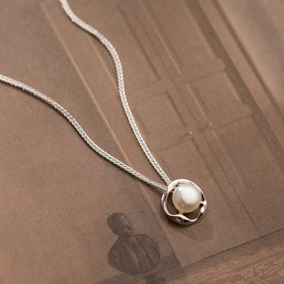 S925 Silver Pearl Vintage French Vintage Collarbone Chain Necklace for Women main image 3