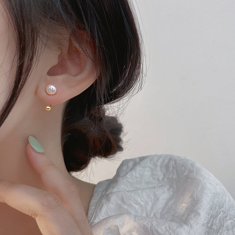 S925 Silver Pearl Vintage Minimalist Light Luxury Stud Earrings for Women main image 1