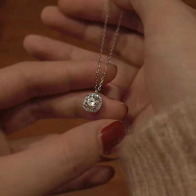 S925 Silver Sugar Cube CZ Full CZ Light Luxury Collarbone Chain Necklace for Women main image 1