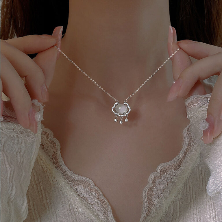 S925 Silver White Chalcedony Collarbone Chain Minimalist Necklace for Women main image 1