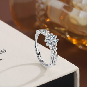 S999 Silver Four Leaf Clover CZ Light Luxury Ring for Women main image 1