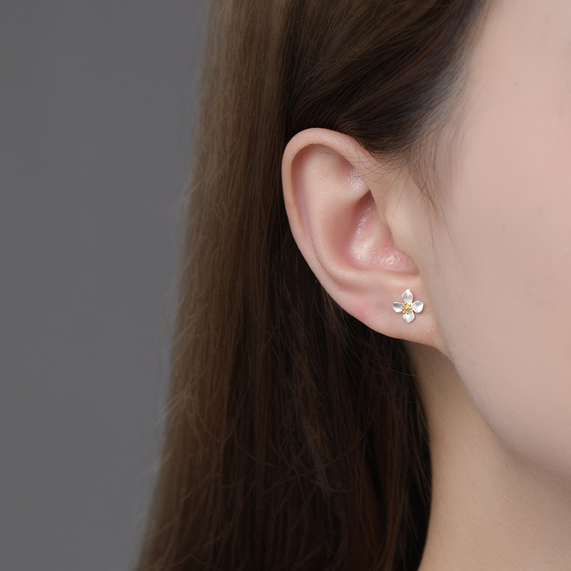 S999 Silver Gardenia Flower Necklace and Stud Earrings Set for Women main product image 4