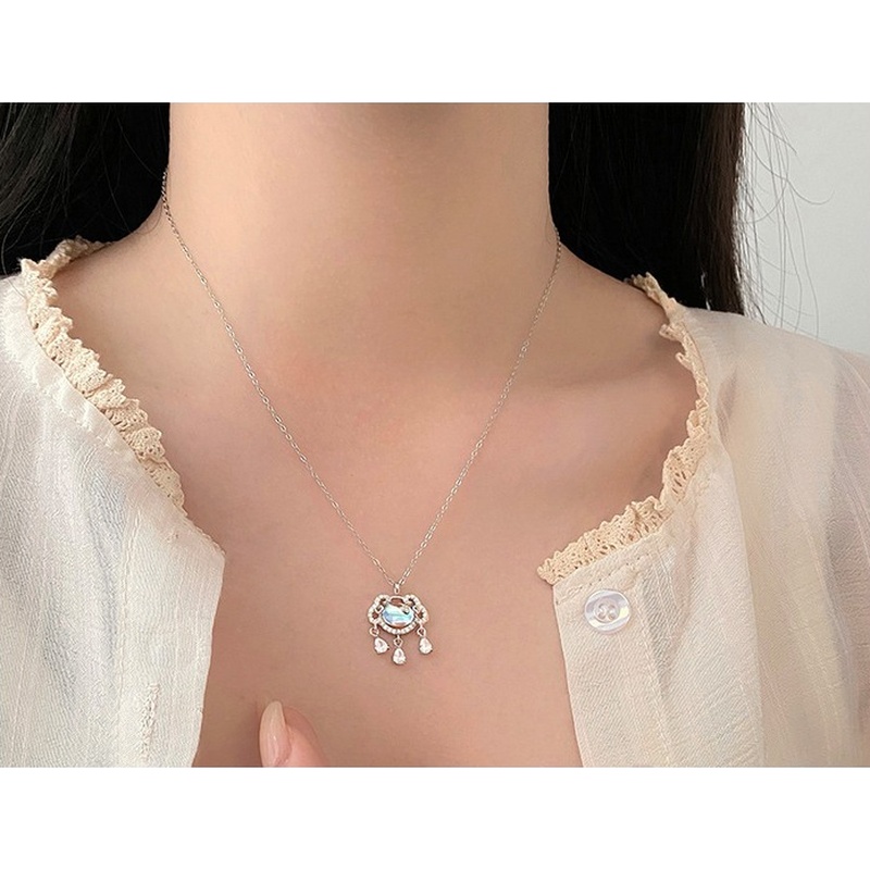 S999 Silver Peace Lock Pendant Necklace for Women clean product image 3