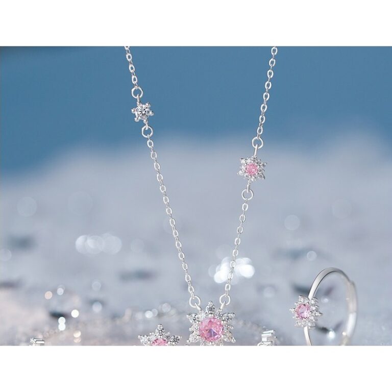 S999 Silver Snowflake CZ Bracelet clean product image 1