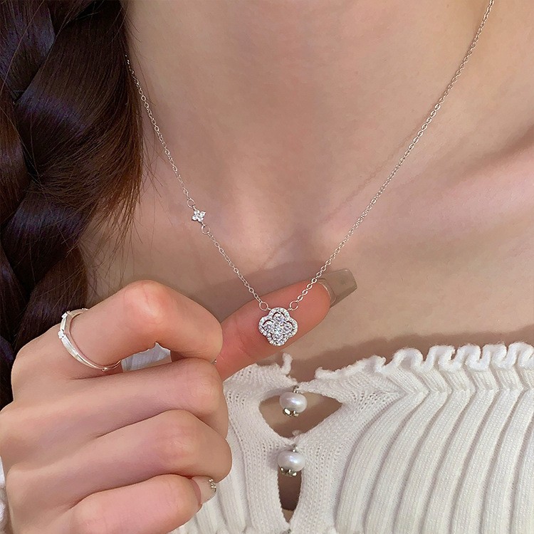 Silver lucky clover CZ necklace pendant close-up main image
