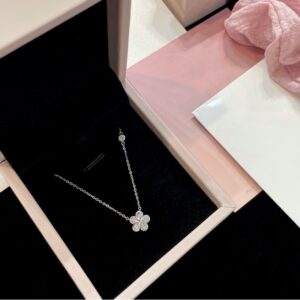 S999 Silver Flower CZ Full CZ Minimalist Light Luxury Necklace for Women product image 1