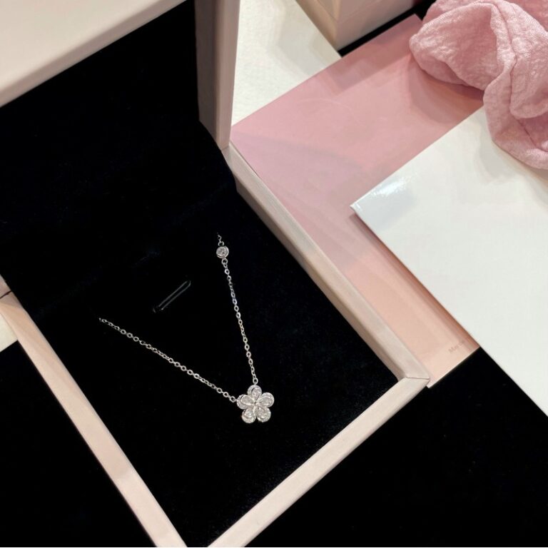 S999 Silver Flower CZ Full CZ Minimalist Light Luxury Necklace for Women product image 1